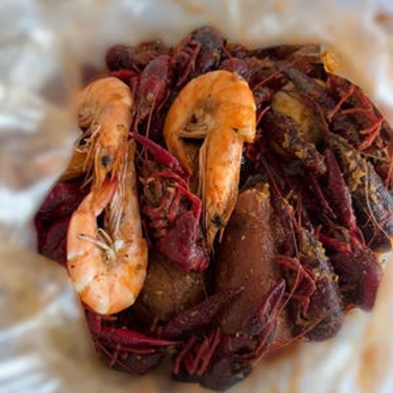 Delicious Lobster Dishes: Seafood and Cajun Specialties