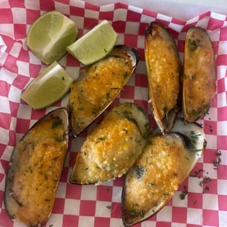 Cajun Garlic Parmesan Mussels